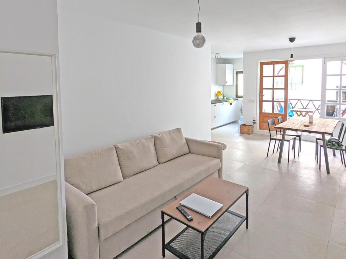 Casa Vista Surf - Beautiful W/ Terrace & Balcony Appartamento