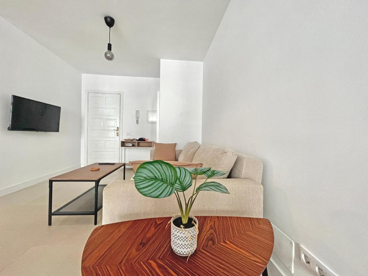 Casa Vista Surf - Beautiful W/ Terrace & Balcony Appartamento